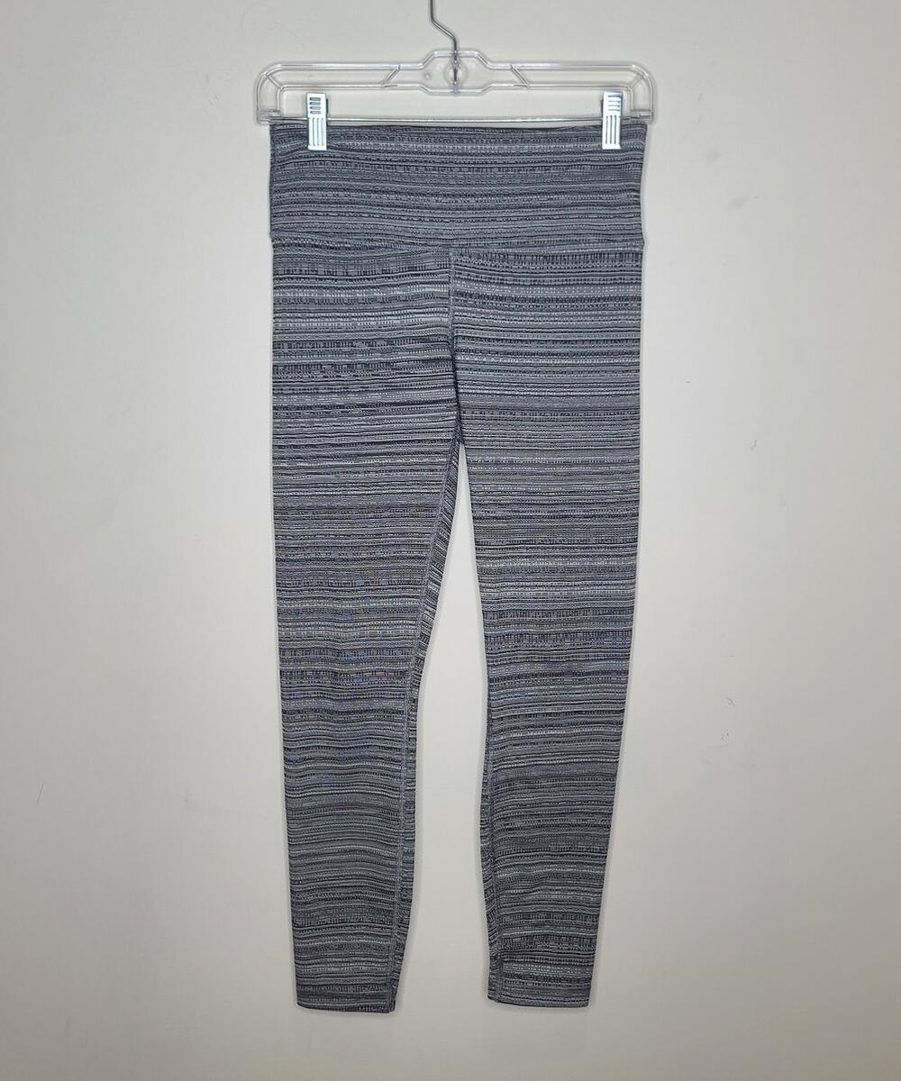 Athleta black white high rise jacquard chaturanga 7/8 tight leggings - small